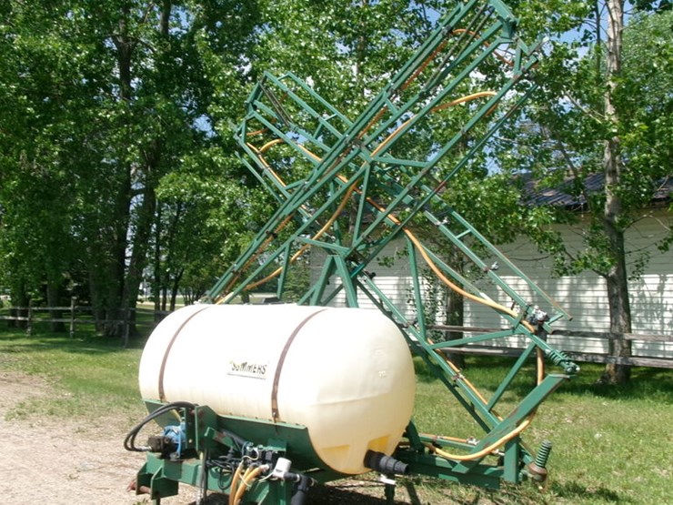 60' SUMMERS 3 PT. 300 GALLON SPRAYER, monitor in office Lot 320, St. Hilaire June Machinery