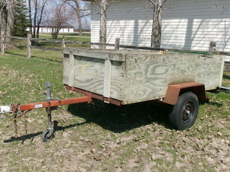 1990 HMDE. 4' X 8' TILT BED UTILITY TRAILER Lot 10, St. Hilaire June Machinery Auction, 6/24