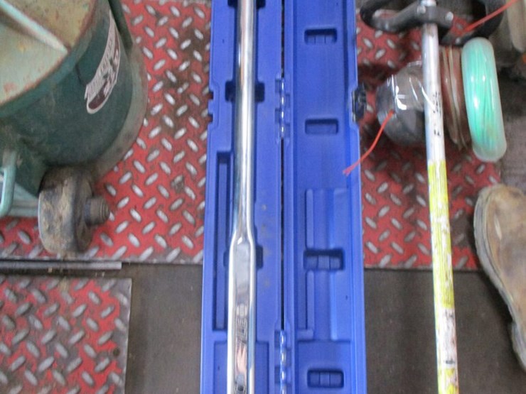 Napa Carlyle 3/4" Drive Torque Wrench Lot 166, Milton C. Beebe