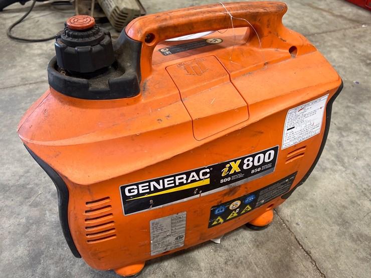 77 • GENERAC IX800 INVERTER GENERATOR Lot 77, Absolute Online