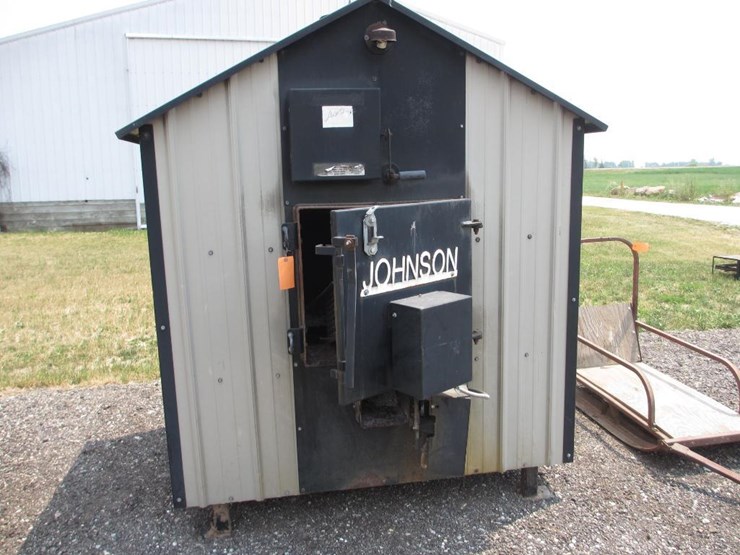 3550 • Johnson Wood Stove Lot 3550, Fort Atkinson Consignment