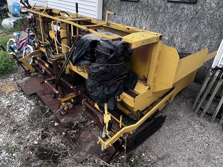 Puckett Bros. T350 Asphalt Paving Machine Lot 77, HUGE CONSTRUCTION & GROUNDS MAINTENANCE