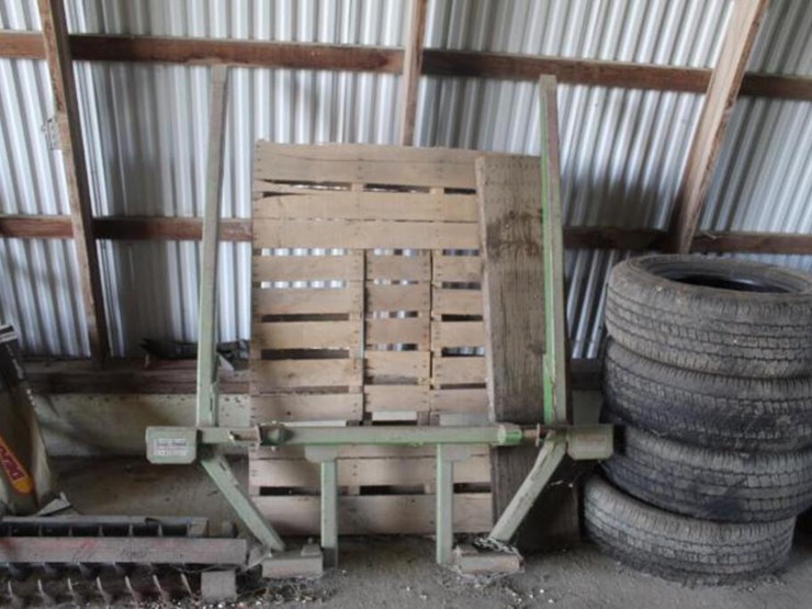 Rodman 3 Pt. Rd. Bale Hauler Lot 105, Johnson Retirement Farm