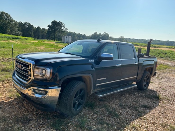 Chevrolet Sierra Z71 4X4 Pick Up Truck Lot 199, Clean Up Sale, 8/4/2023, Grimes Auto LLC