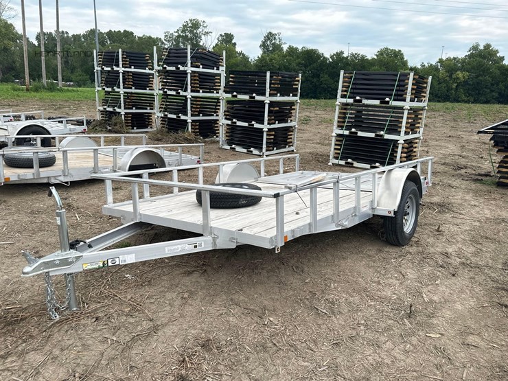 CARRYON TRAILER Lot 2107, Heavy Equipment Auction, 8/5/2023