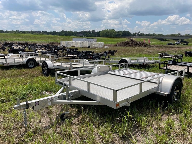 CARRYON TRAILER Lot 2061, Heavy Equipment Auction, 8/5/2023