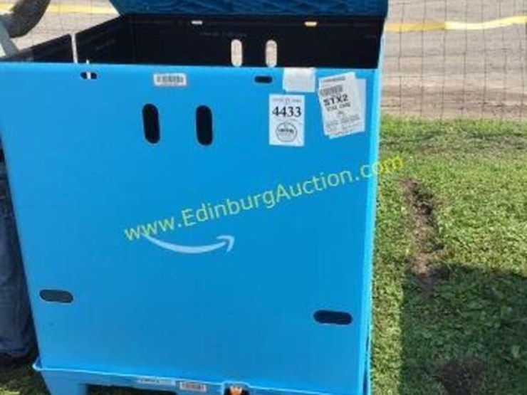 E 4x4 bins with built in ratchet strap system Lot 3221, Online