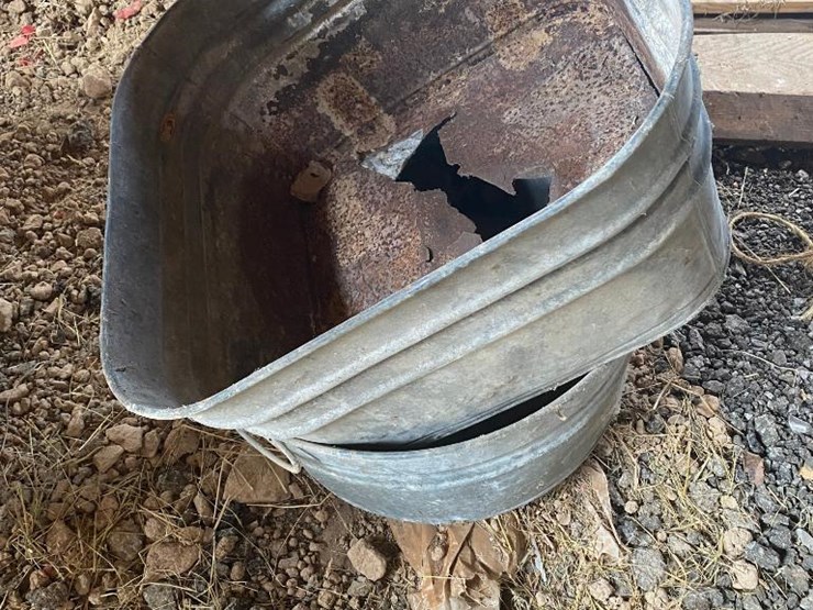 365 • 2 Galvanized wash tubs Lot 365, Estate Farm Equipment Auction