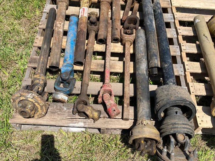 120 • Power takeoff shafts Lot 120, Estate Farm Equipment Auction