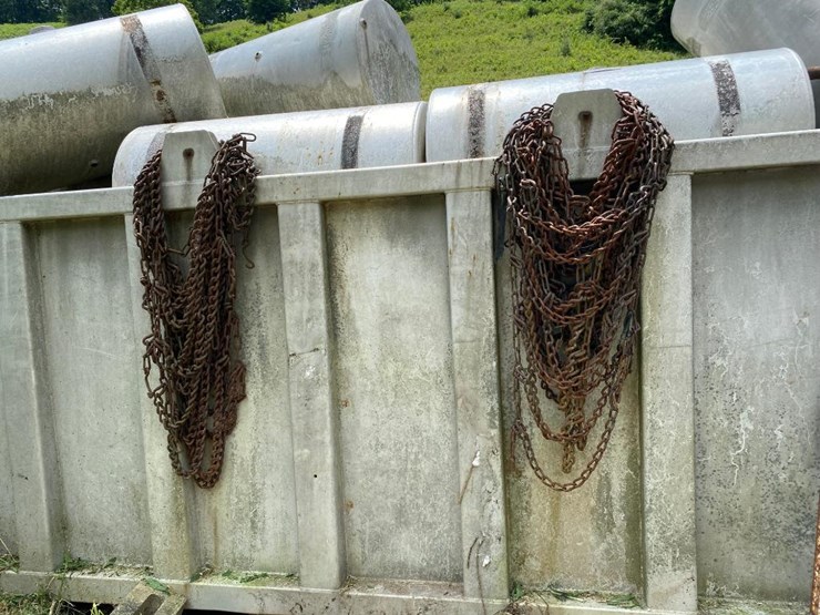 98 • Tire chains Lot 98, Estate Farm Equipment Auction, 9/19/2023
