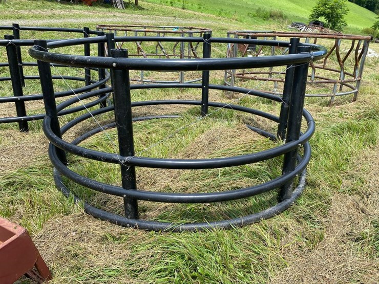 65 • Poly round bale feeder Lot 65, Estate Farm Equipment Auction