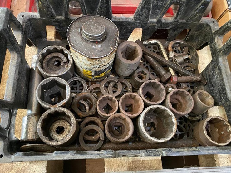 183 • 3/4" Sockets Lot 183, Estate Farm Equipment Auction, 9/19