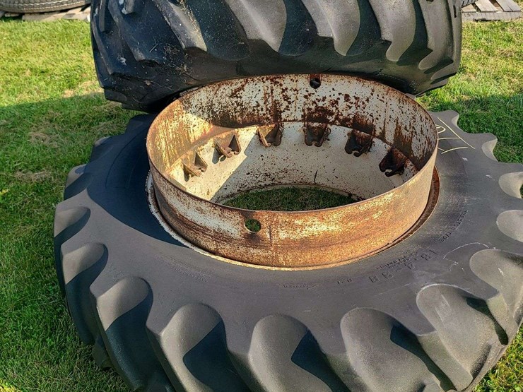 Clamp on dual wheels for John Deere tractor off 4430, w/clamp bolts, 18438 Lot 1762, 26th