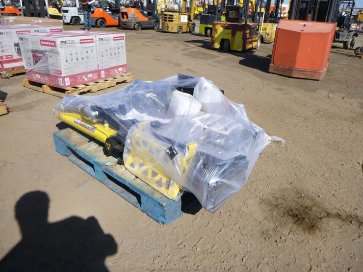 Champion 27 Ton Log Splitter Lot 1455, Monthly Public Auction, 9/9