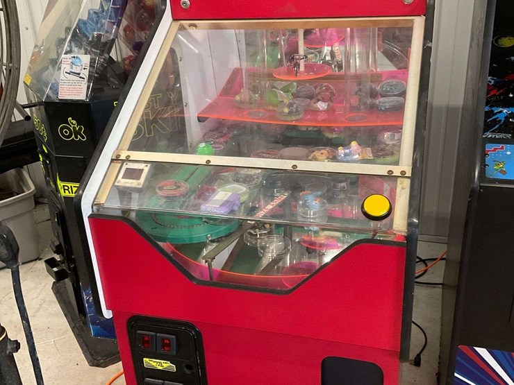 NOEL INDUSTRIES INC ROTARY MERCHANDISER Lot 381324, ANNUAL FALL BIG