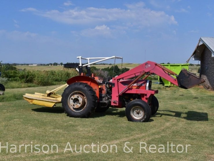 MASSEYFERGUSON 253 Lot 556, Fall Consignment Auction, 10/1/2023
