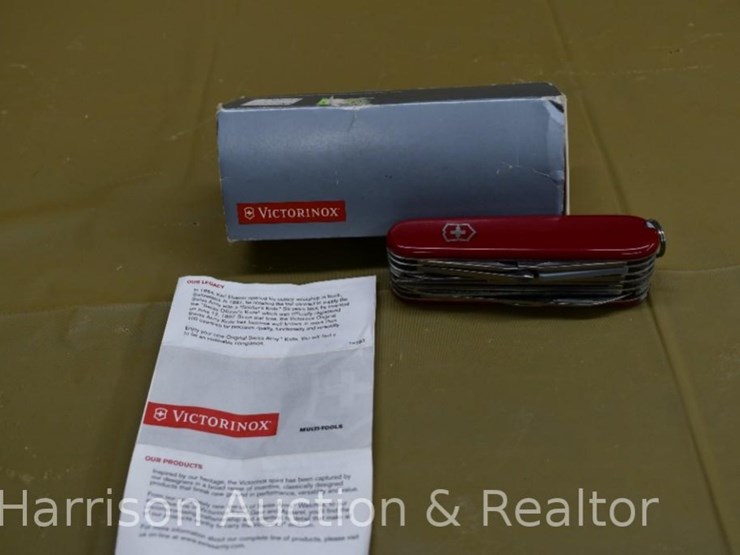 NEW Victorinox Swiss Champ Swiss Army Knife Lot 595B, Fall